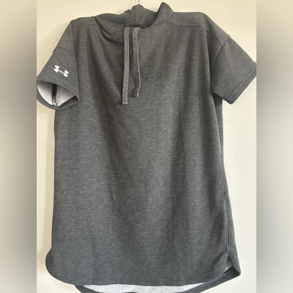 Under Armour Women's Gray Muscle Tee